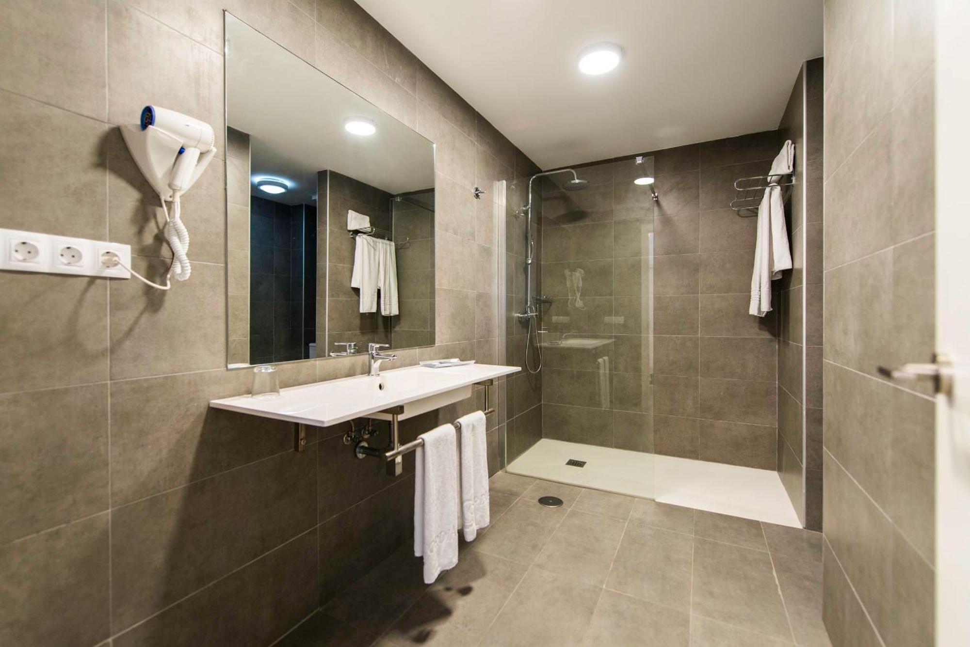 Junior Suite,1324583689:JPEG