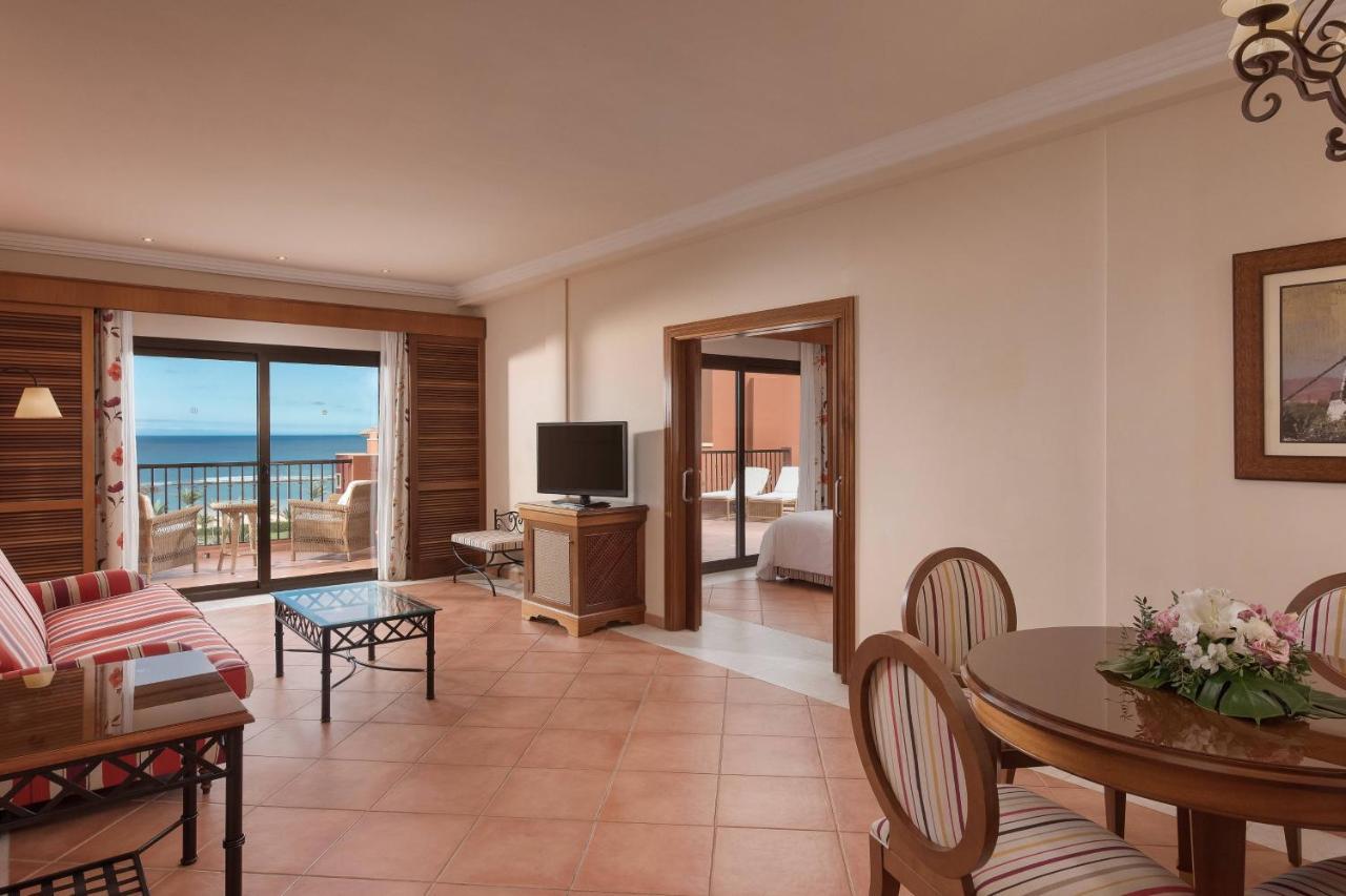 Executive Queen Suite with Sea View,1410804947:JPEG