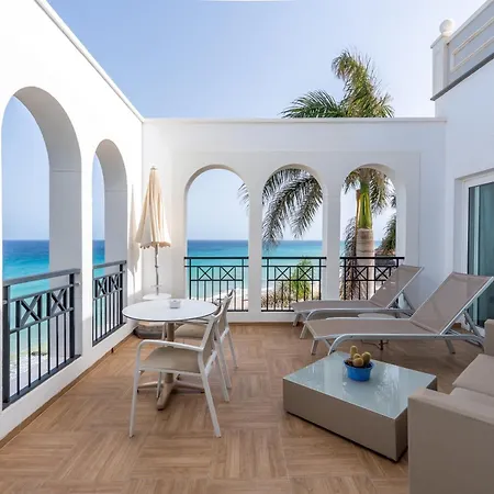 Royal Palm Resort & Spa - Adults Only-3